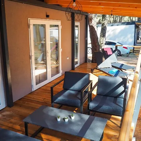 Apartment Lux Camp Bi Village, Mobile Buba